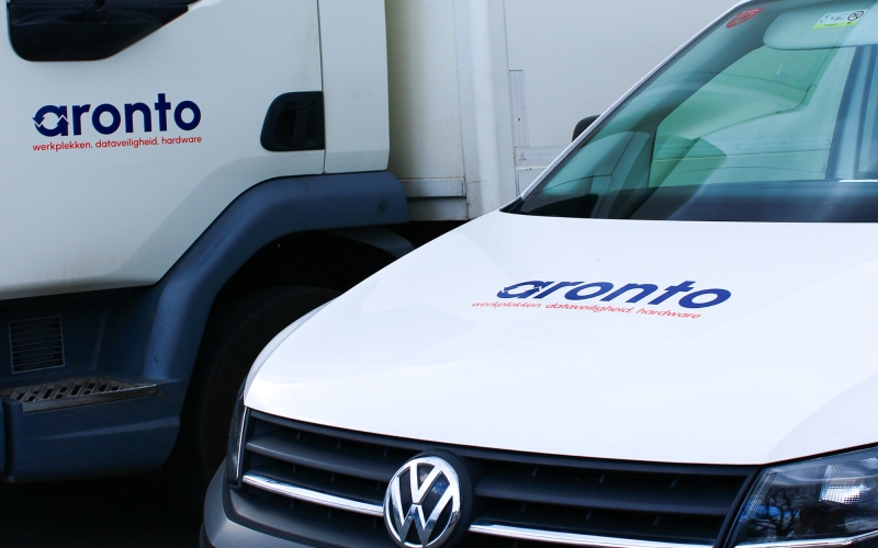 groothandel computer onderdelen aronto tweedehand laptops computers datadragers geheugen en dockingstation