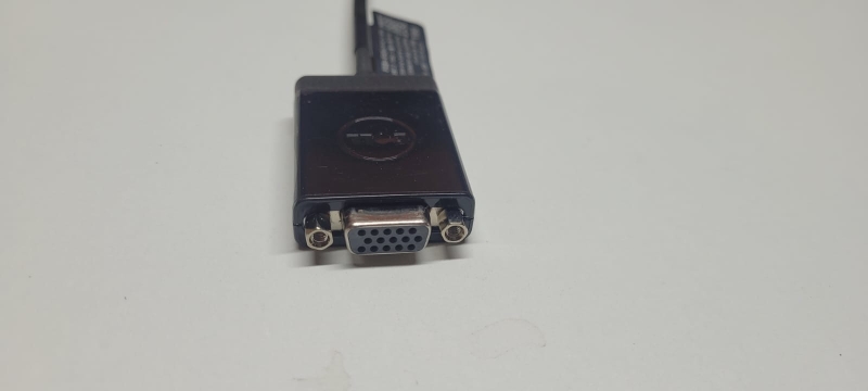 Mini displaypoort naar VGA verloopstekker gebruikt
