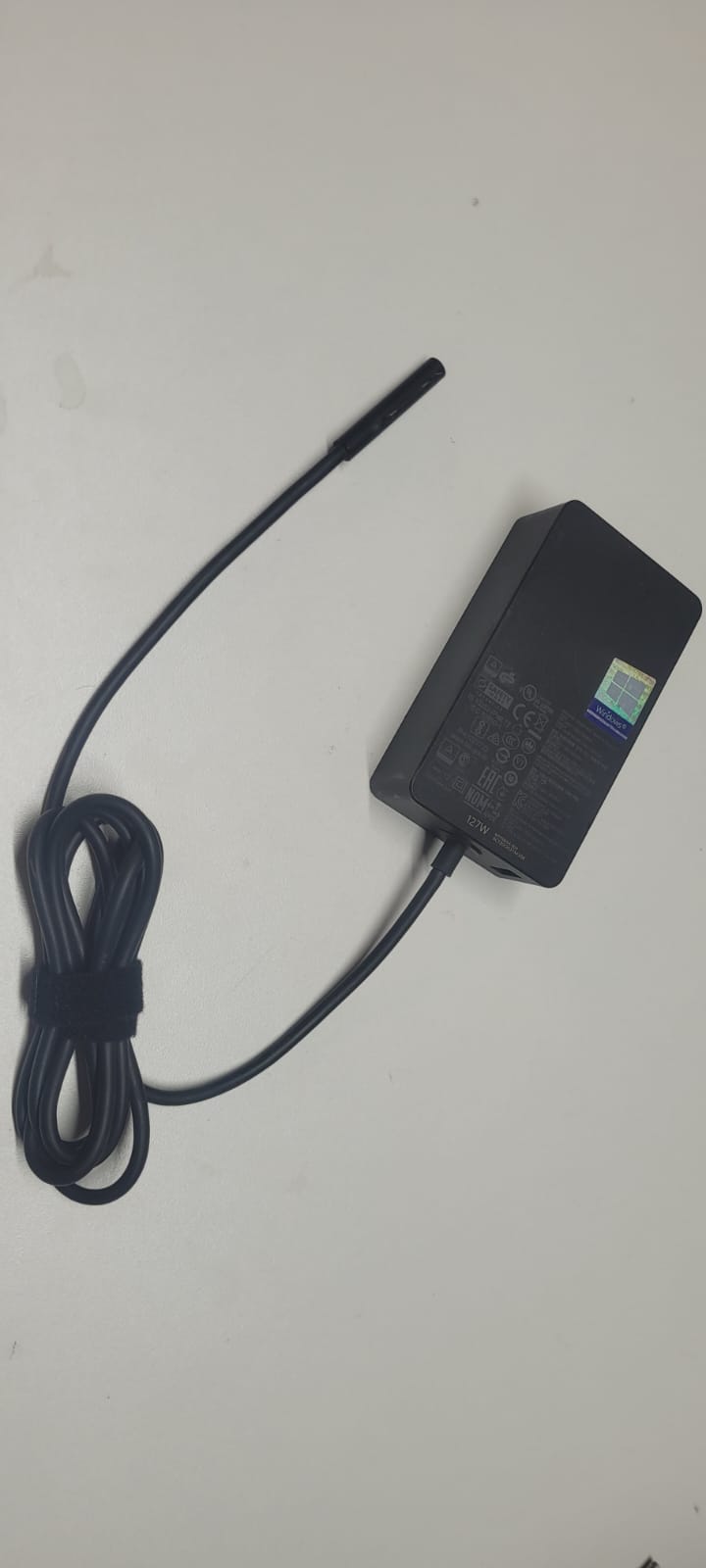 Microsoft 127W Adapter