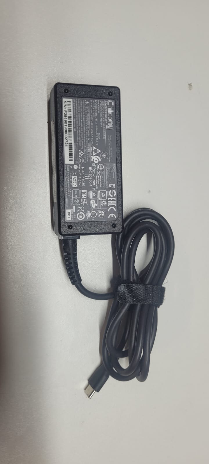 Universele 45W USB-C Adapter